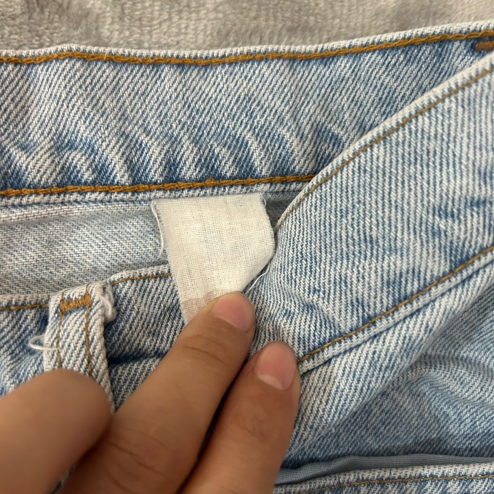 Vintage Levi’s cutoff denim shorts - Picture 4 of 11